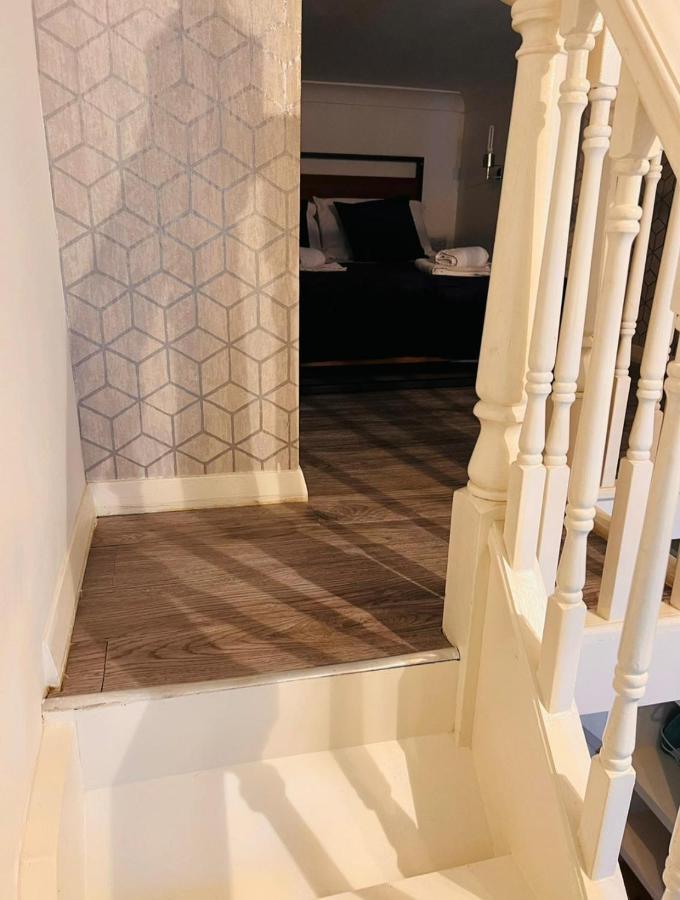 Apartamento F10- Mezzanine 1St Floor Flat Fits 3 Near Paddington Londres Exterior foto